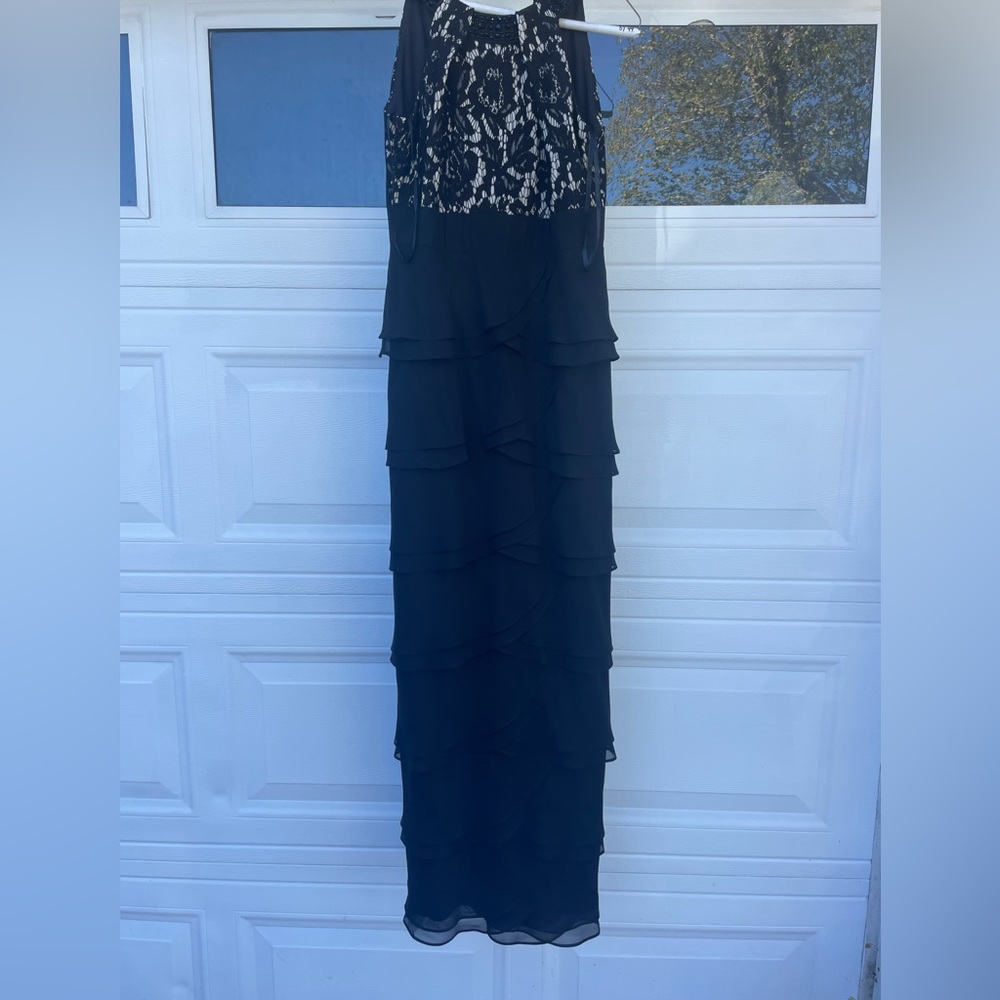 women’s size 4 petite  floor length dress